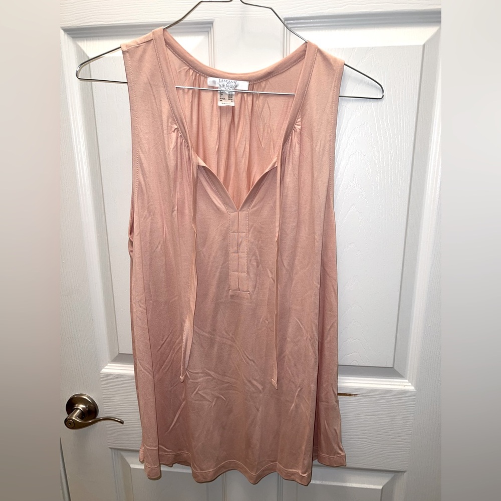 Lascana for Venus NWOT viscose apricot top with open or optional tie closure.